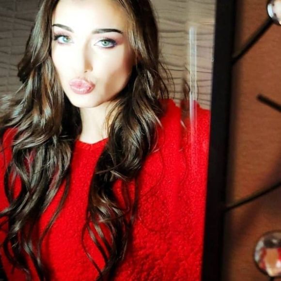 Meet your Posher, Victoria - Picture 1 of 1